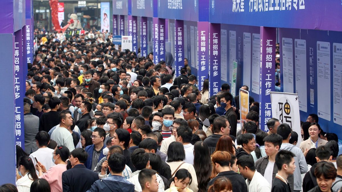 Pětatřicátníci v Číně práci neseženou. Pro většinu firem jsou příliš staří
